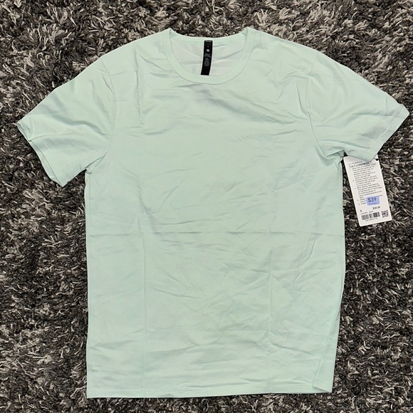 New Men's Lululemon The Fundamental T in Mint Green - Picture 1 of 3